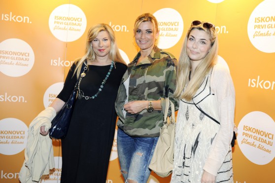 Održana Iskon premijera, Dva lica siječnja